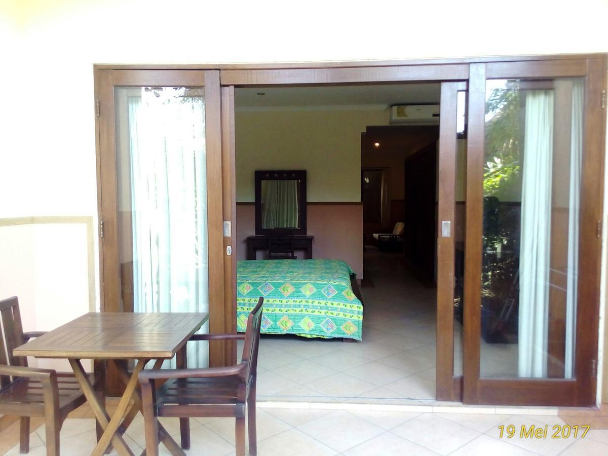 Pondok Alit Resort Seminyak Buitenkant foto