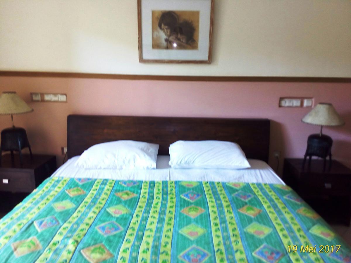 Pondok Alit Resort Seminyak Buitenkant foto
