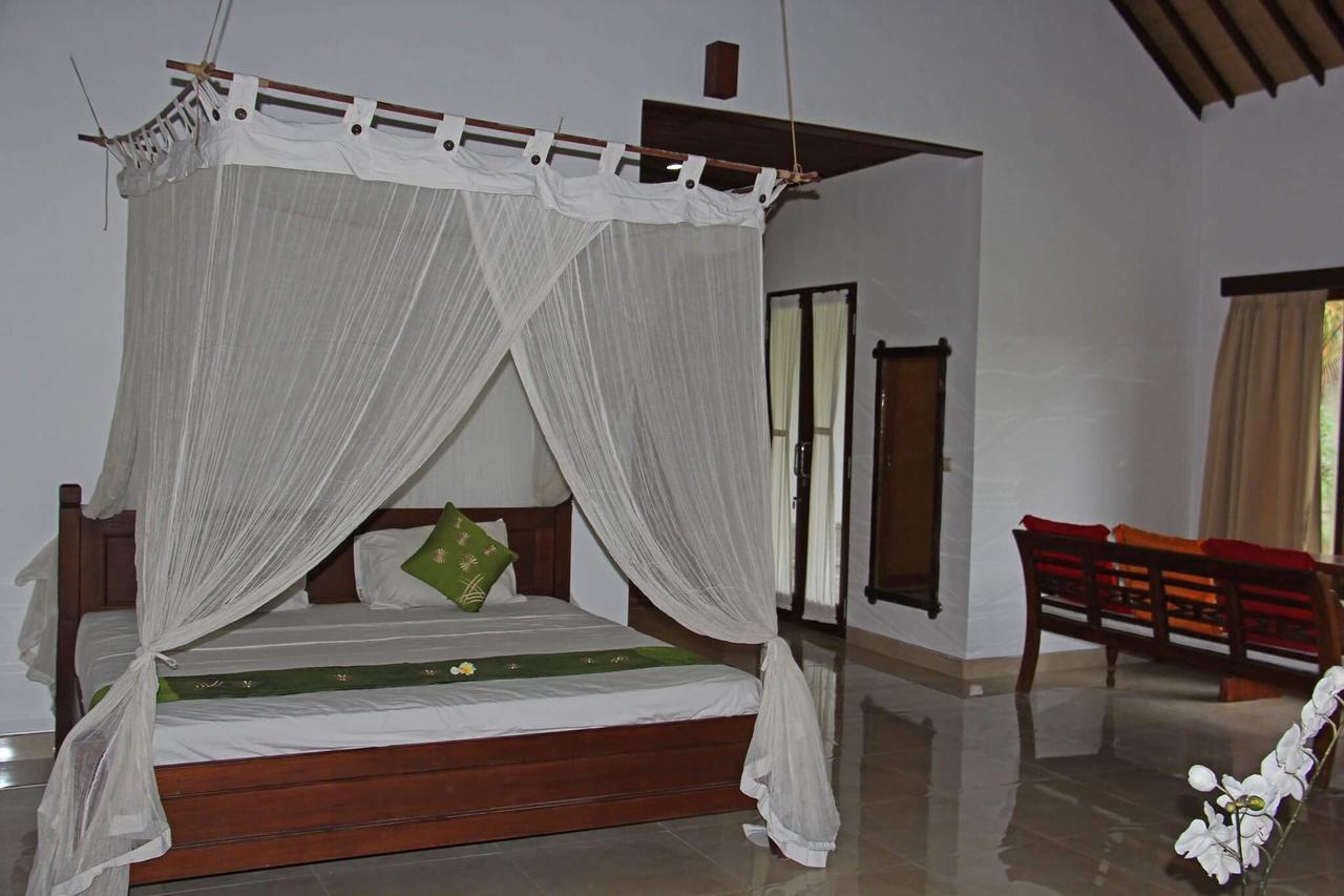 Pondok Alit Resort Seminyak Buitenkant foto